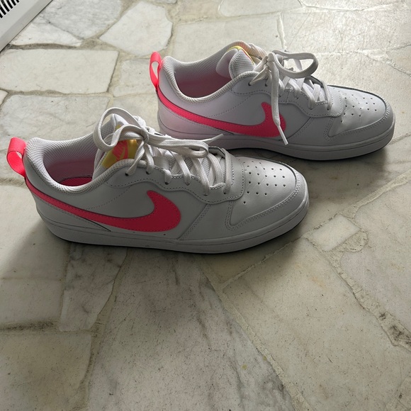 Kids Nike Court Borough Low 2
'White Sunset Pulse' BQ5448-108 - worn once - Picture 4 of 4
